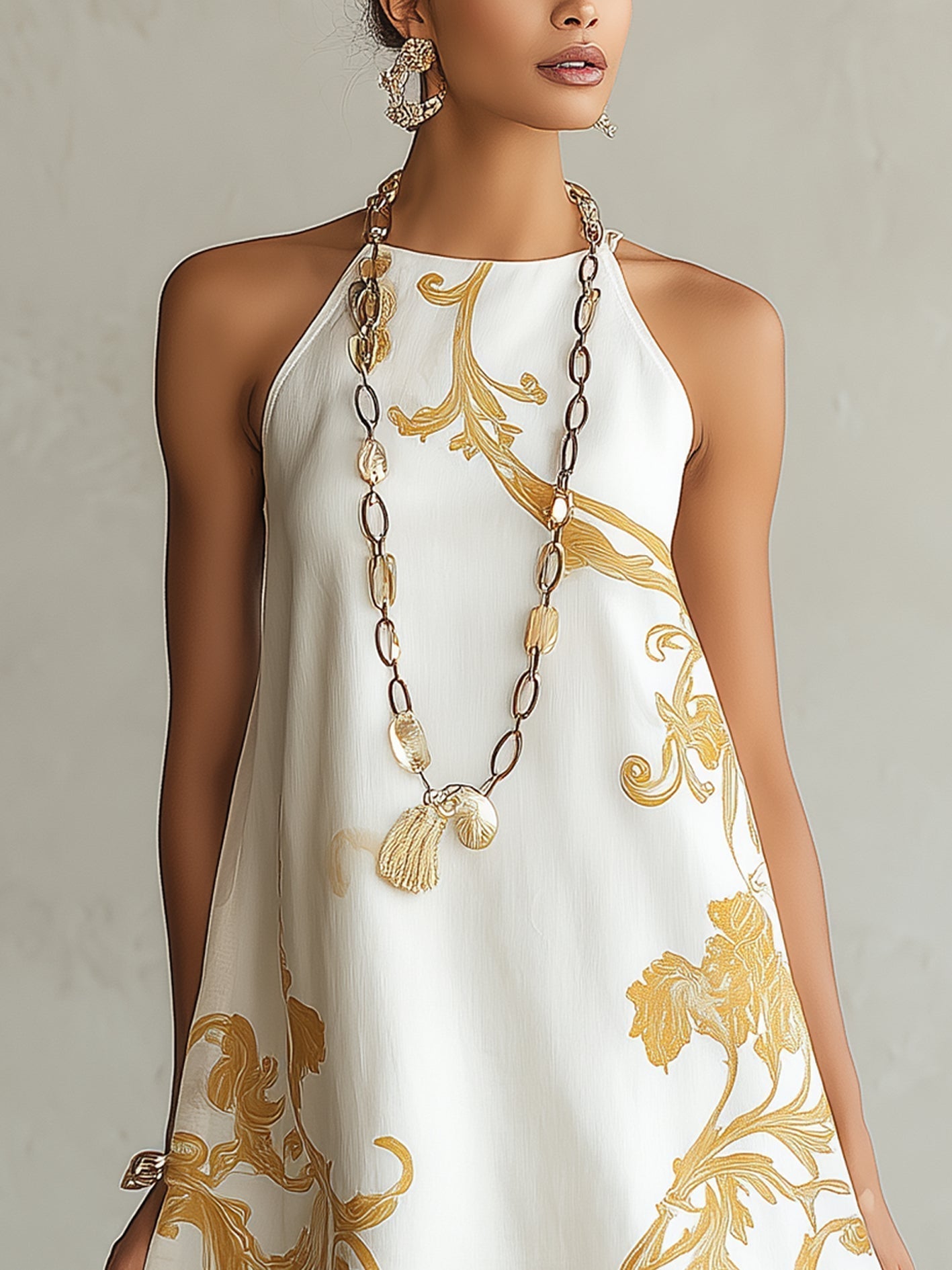 Eloísa | Vestido Mini de Encaje Blanco con Motivos Dorados