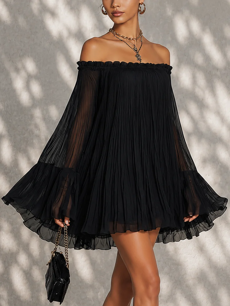 Oceana | Vestido Mini Negro con Mangas Campana y Hombros Descubiertos Fruncidos
