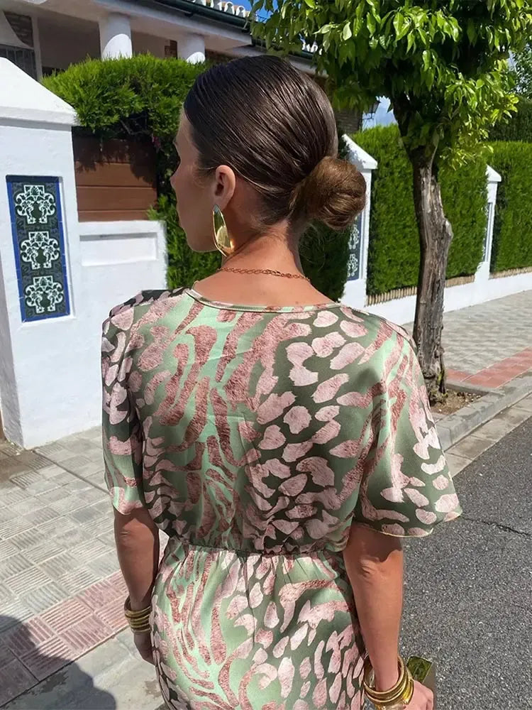 Claire — Vestido Midi Fluido en Tono Cobre