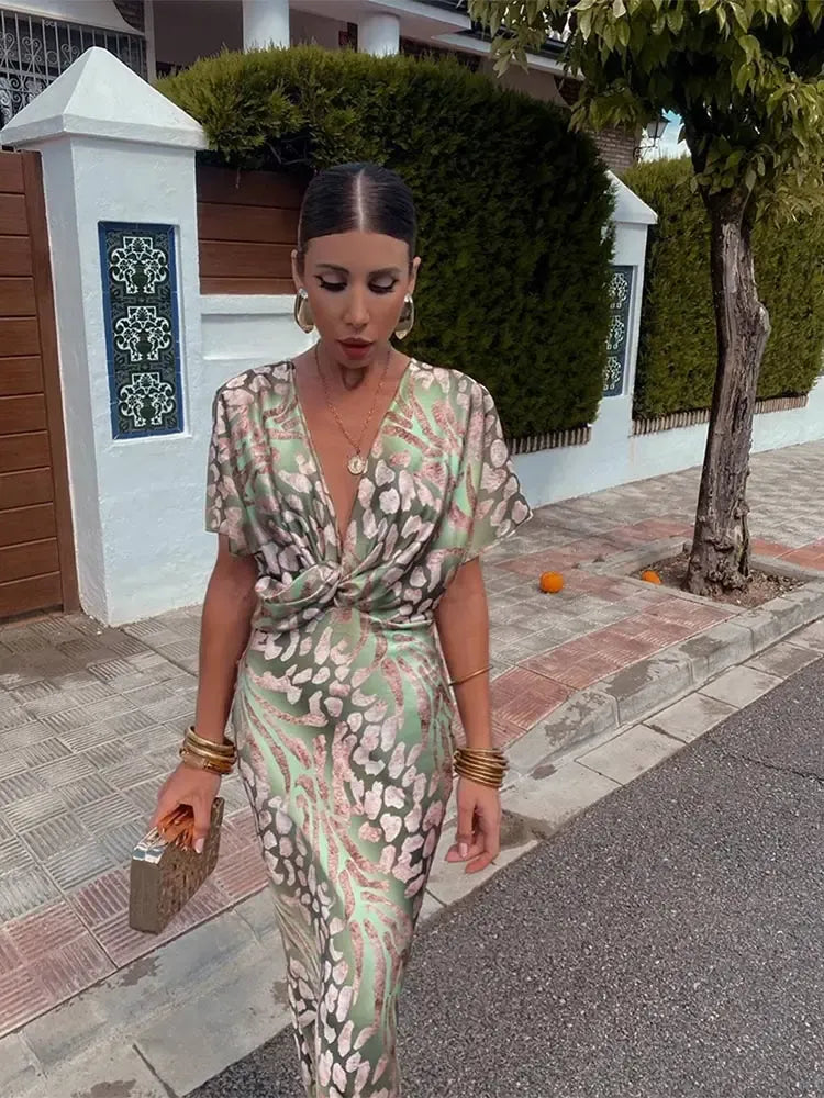Claire — Vestido Midi Fluido en Tono Cobre