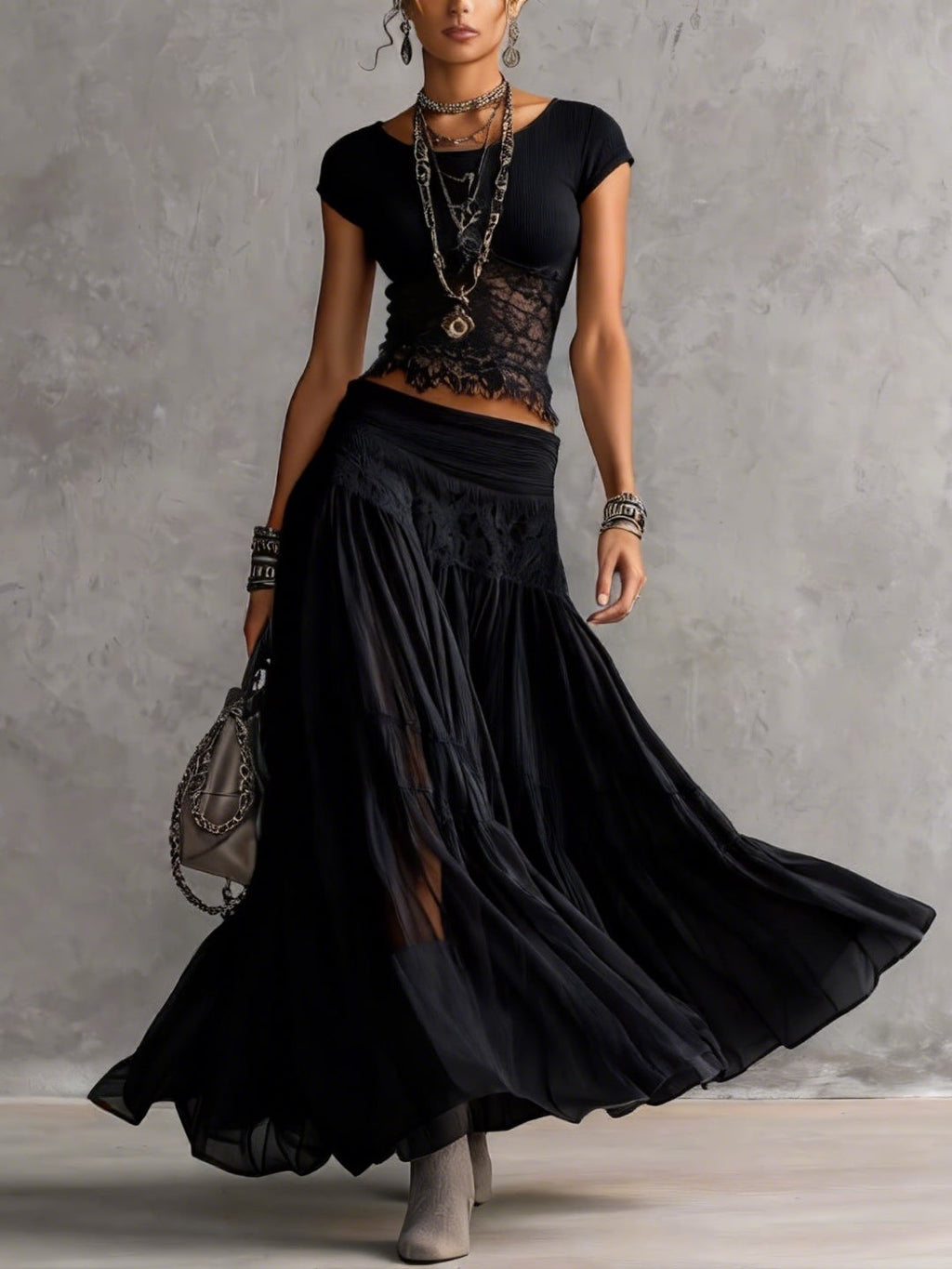 Conjunto Top de Encaje Negro Transparente y Falda Maxi Plisada